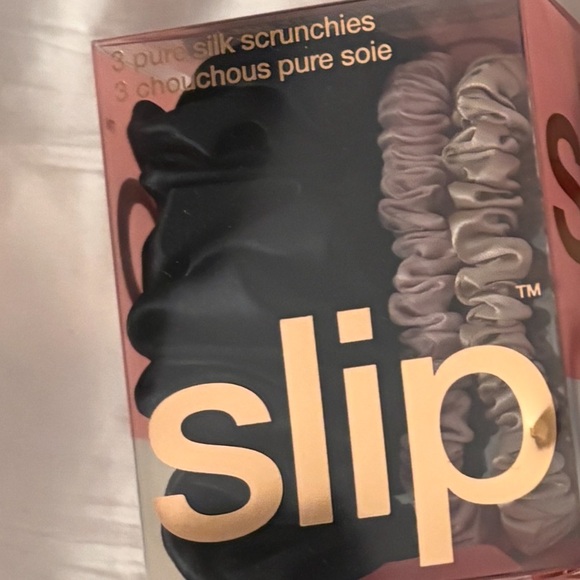 Slip Silk Hair Scrunchie Trio - Picture 4 of 4